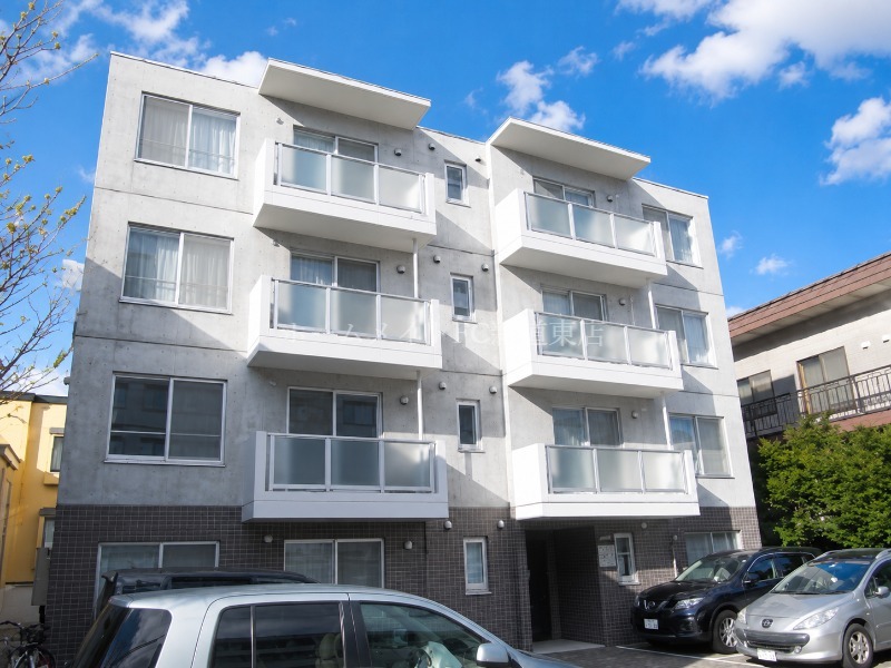 14734297/建物外観