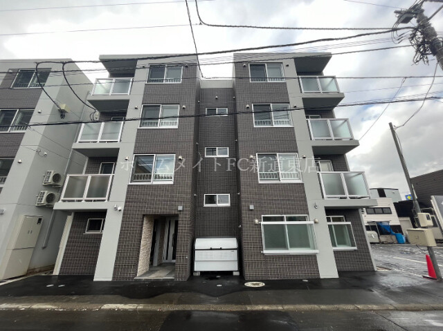 9136471/外観1