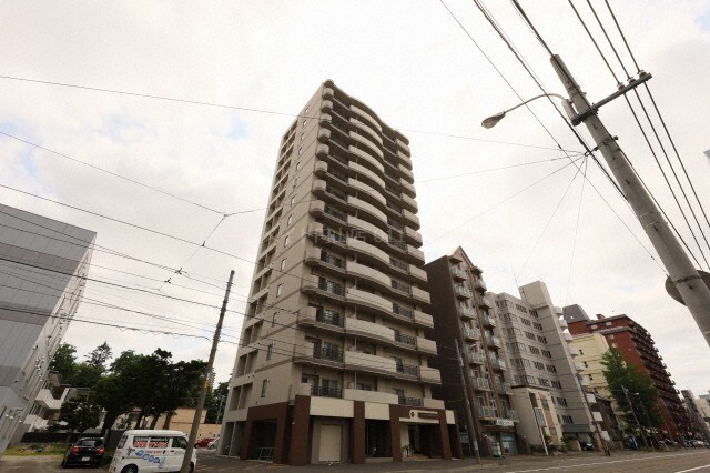 8055460/建物外観