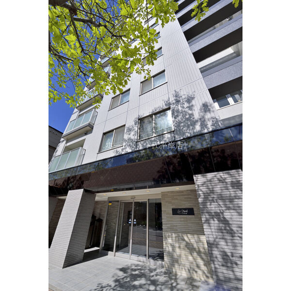 13611526/建物外観