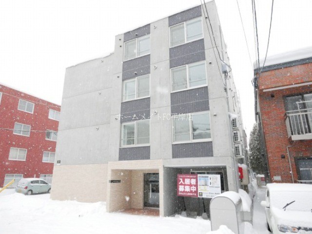 6864932/建物外観