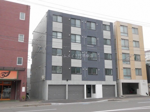 8433287/建物外観