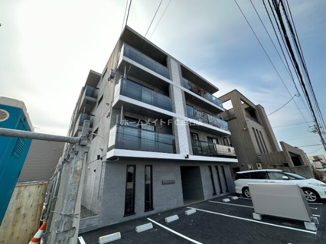 7423374/建物外観
