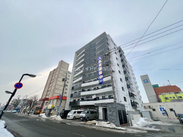 7439743/建物外観