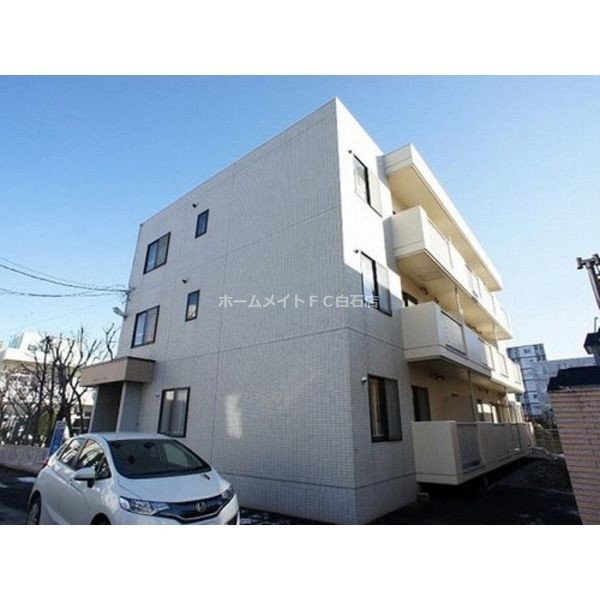 8273997/建物外観